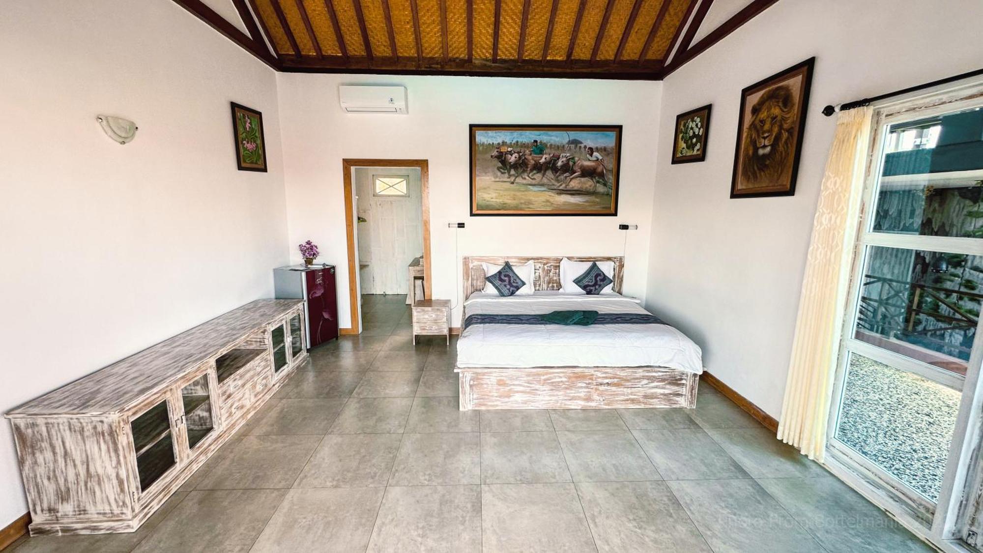 Bottelmania Hotel โลวินา ภายนอก รูปภาพ